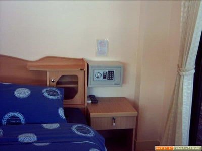 810_03_1.jpg