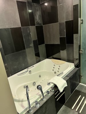 82C9C43F-0754-470E-8AA3-D0E5B95FE0E1.jpeg