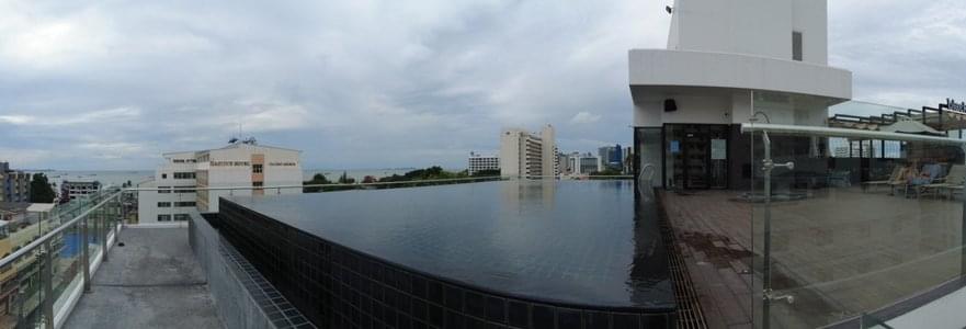 Pool 001.jpg