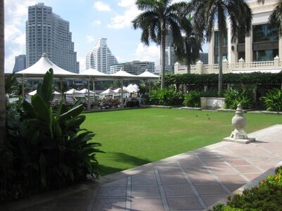 Peninsula Bangkok Hotel