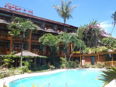 Red Coconut Hotel