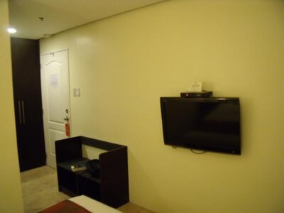 Premiere City Suites 3.jpg