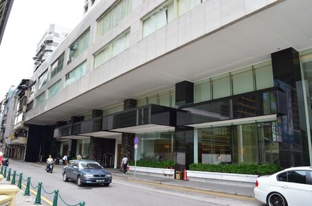 r2.jpg