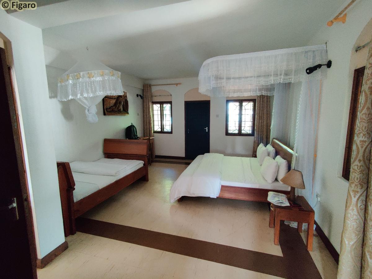 AzureBoutiqueResortDAR-01.jpg