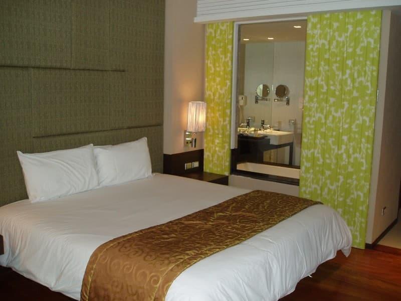 P4200002 (800 x 600).jpg