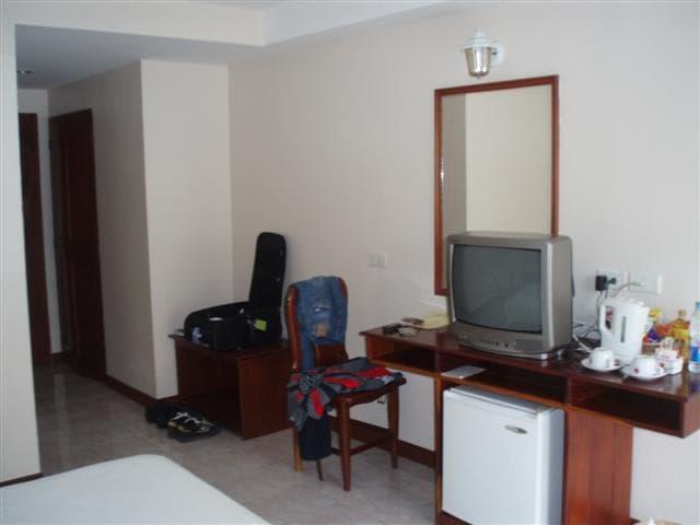 PB160063 (Small).jpg