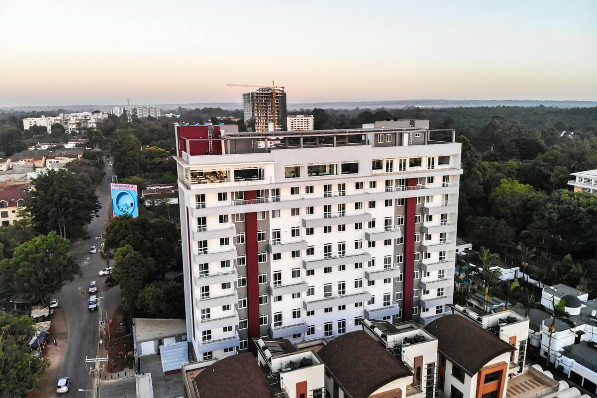 Glam Hotel.jpg