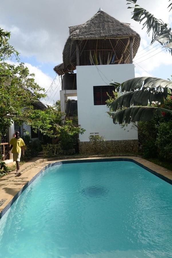 TaKe_1968 Hibiscus-lodge.jpg