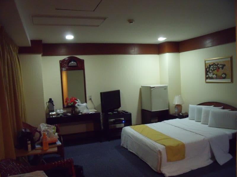 Paragon Suites 1.jpg